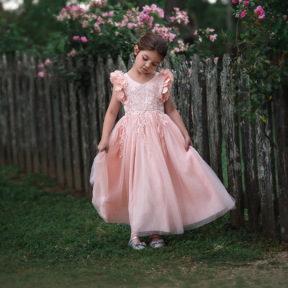 Trish Scully Bianca Gown Peachy Pink Size 7 Girl